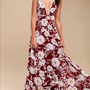 New with tags Lulu’s burgundy maxi dress or gown